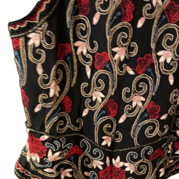 Papell Boutique Black and Red Floral Embroidered Blouse - Picture 6 of 8
